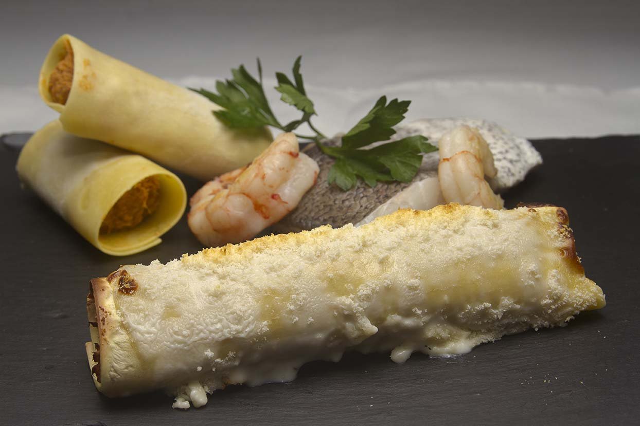Canelons de peix i marisc
